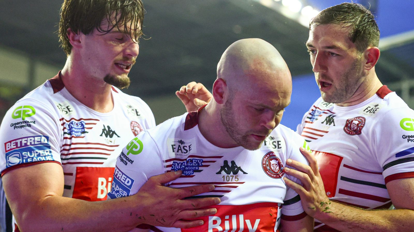 Super League: Wigan Warriors beat depleted Hull KR 46-0 to return to top of table after Sir Billy Boston tributes | Rugby League News