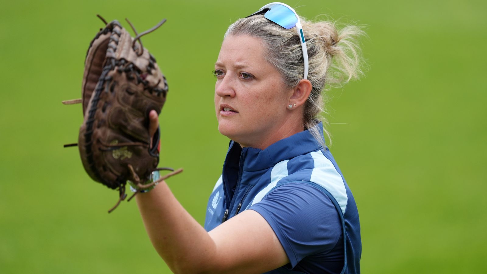Sarah Taylor: England fielding coach says role has been ‘strange’ but ‘amazing’ and enjoying working with Jamie Smith | Cricket News
