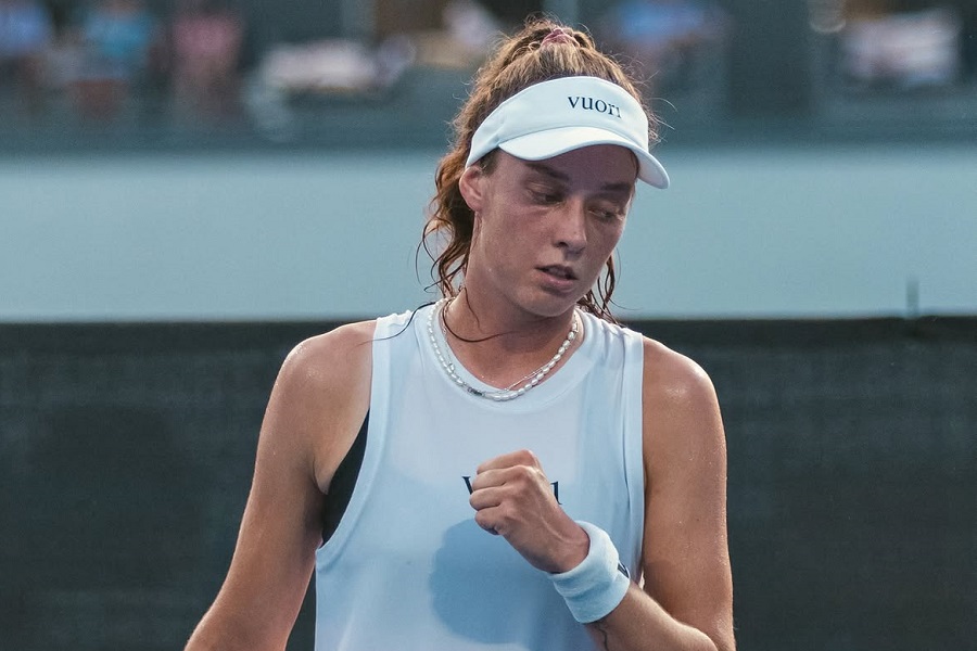Algoz de anfitriãs, jovem tcheca alcança inédita semifinal em Memphis