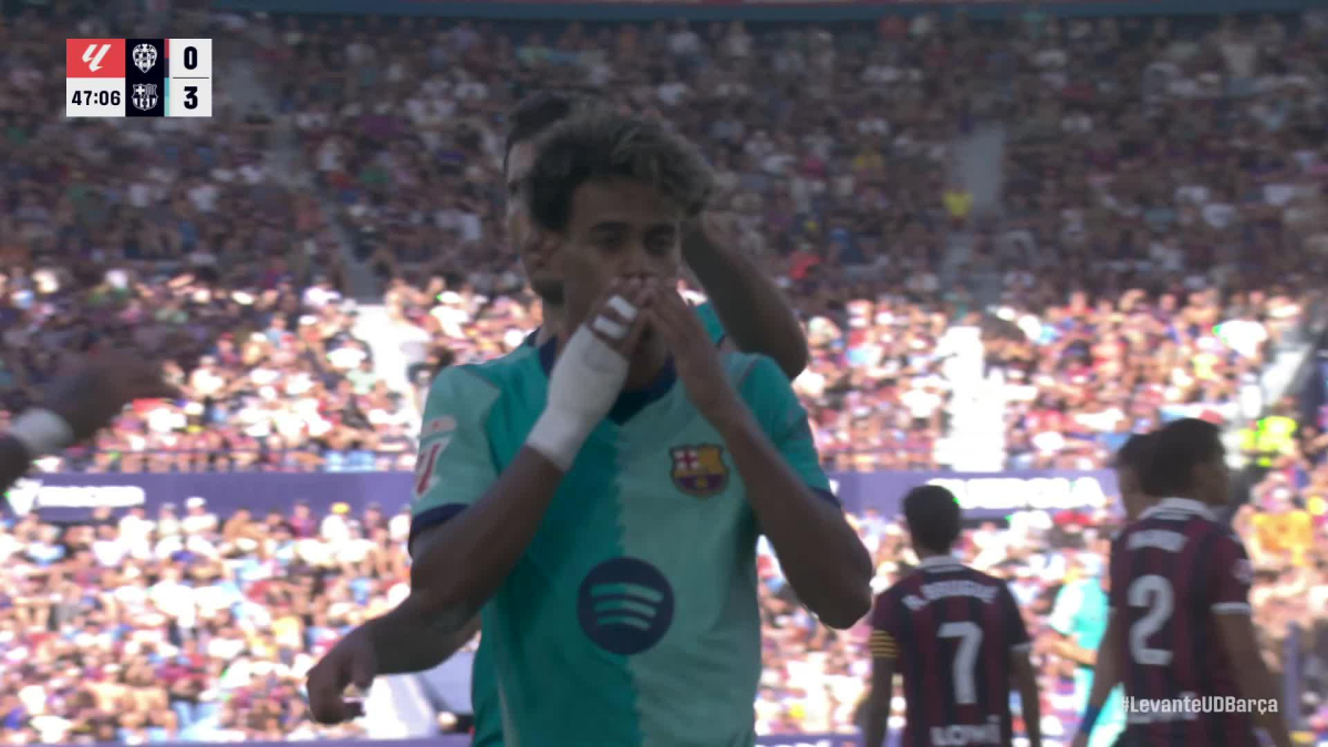 Gol de Lamine Yamal (0-3) en el Levante 2-4 Barcelona