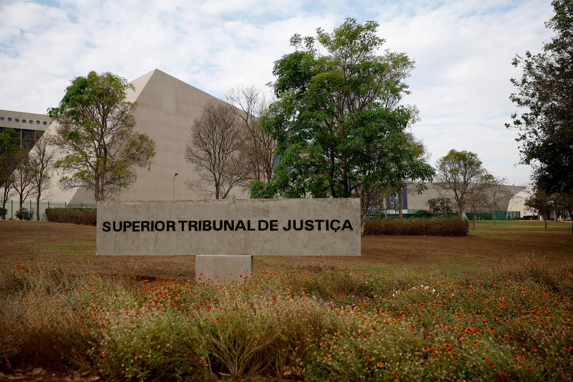 INSS: STJ limita atrasados e libera concessão por robôs – 09/09/2026 – Economia