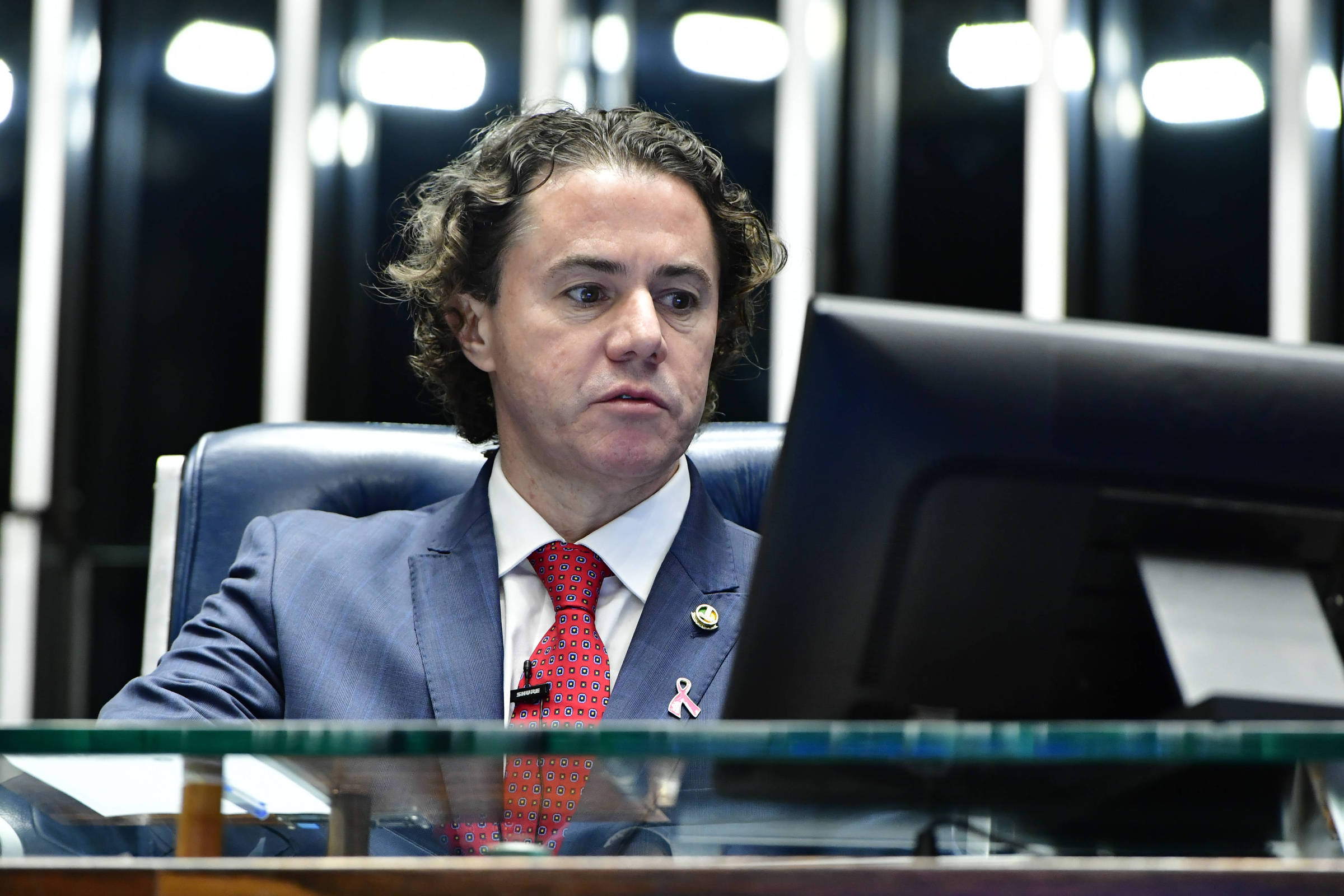 Senador envia emenda a obra onde atua firma de ex-servidor – 08/09/2026 – Política