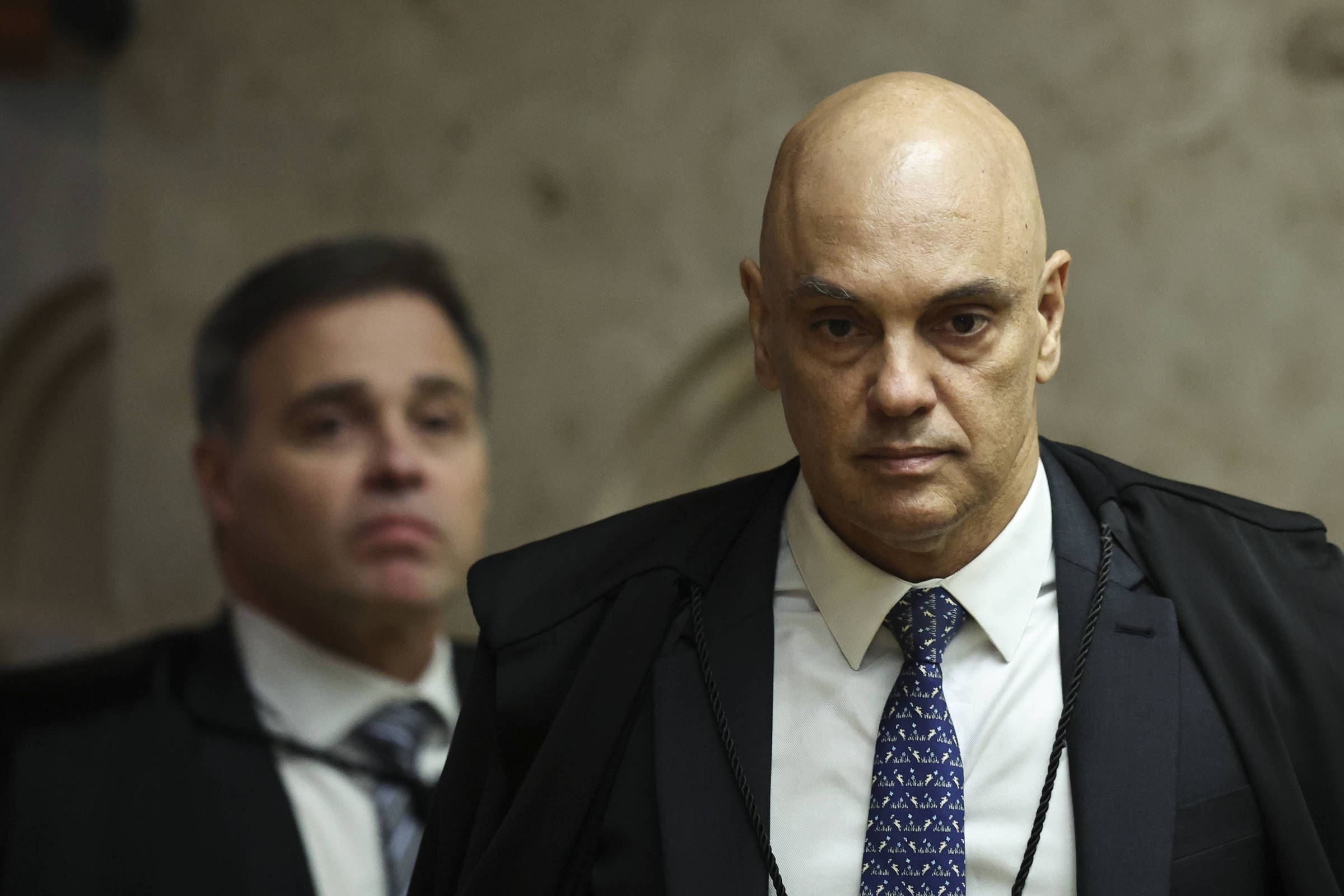 OAB-PR cobra afastamento de Moraes após mensagens – 03/09/2026 – Painel