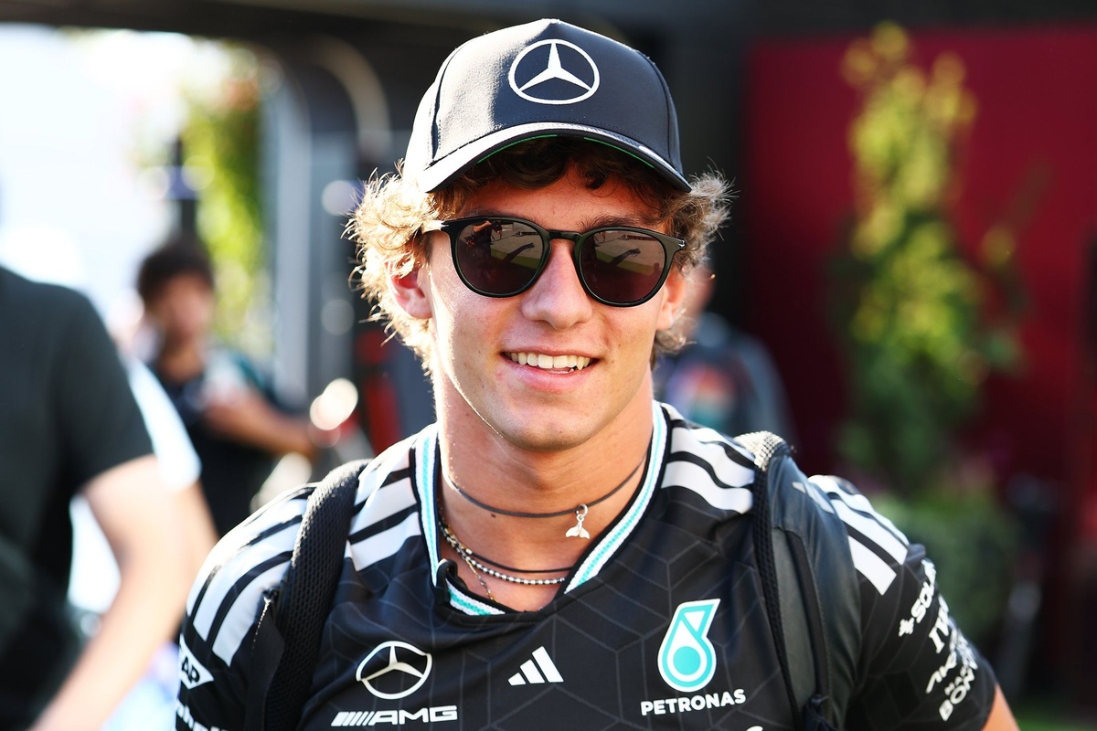 Kimi Antonelli hit with Mercedes revenge prank at Italian GP