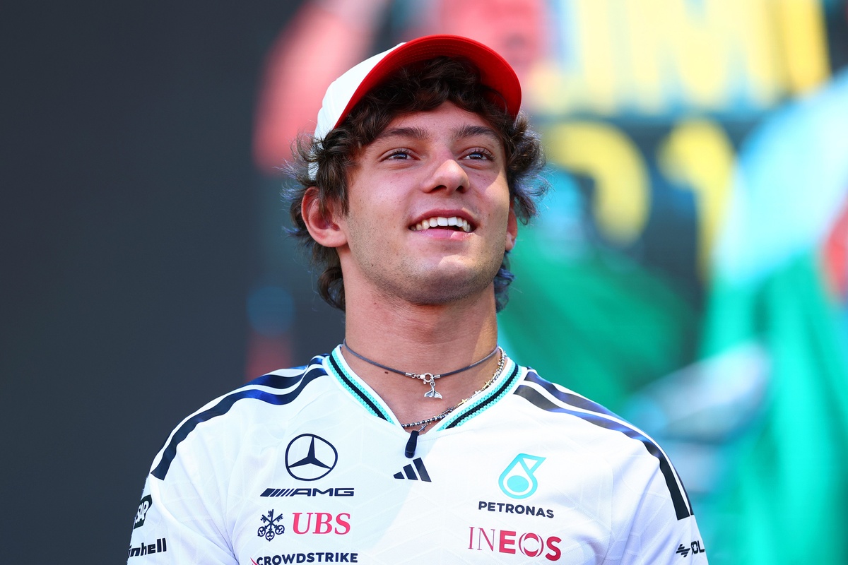 Kimi Antonelli “should be in a Ferrari” after Monza win, says Guenther Steiner