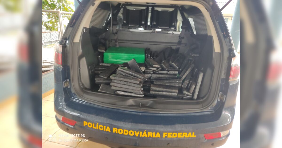 PRF apreende mais de 160 kg de maconha e prende casal na BR-376