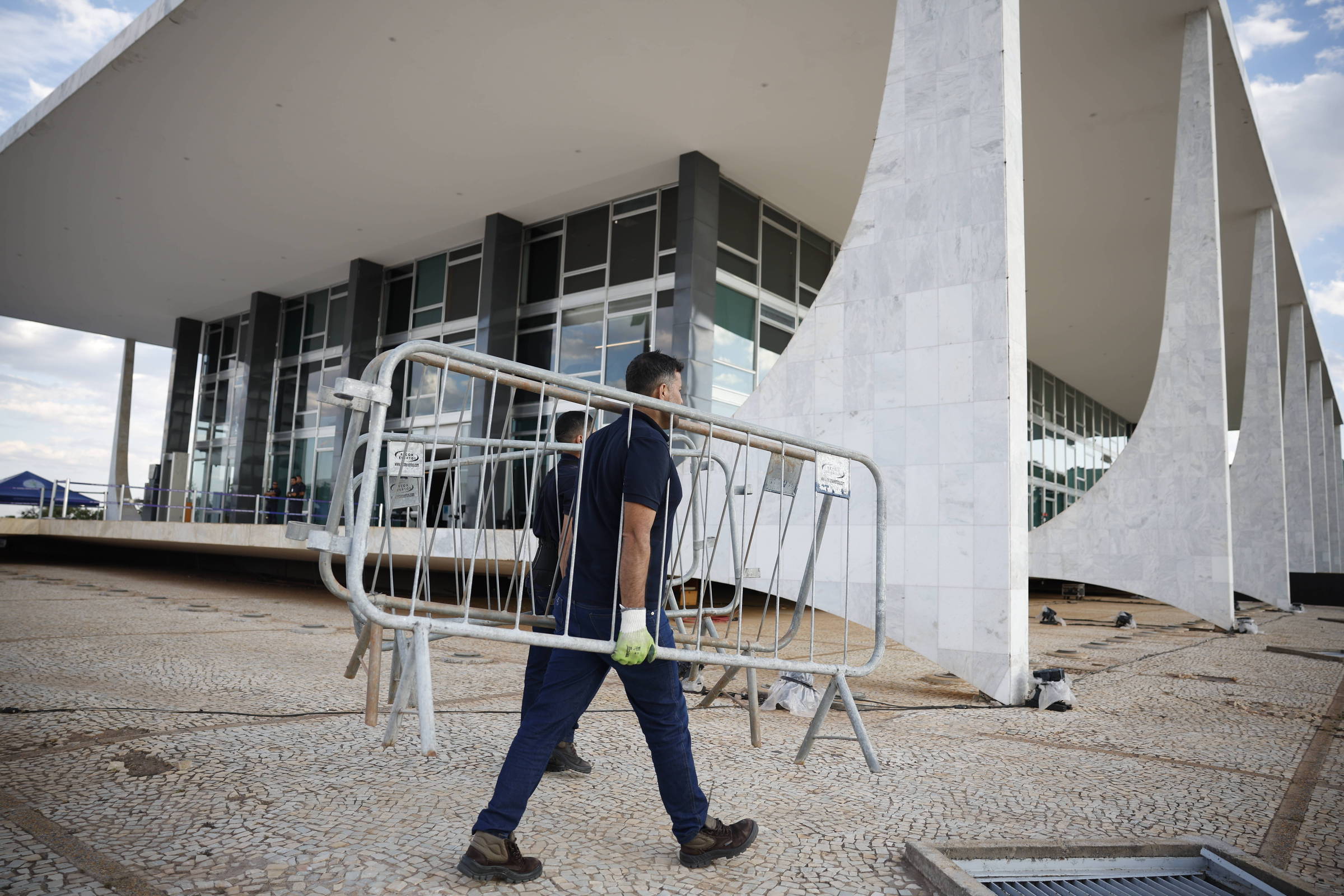 STF terá contenção policial e veto a drones em Brasília – 14/09/2026 – Painel