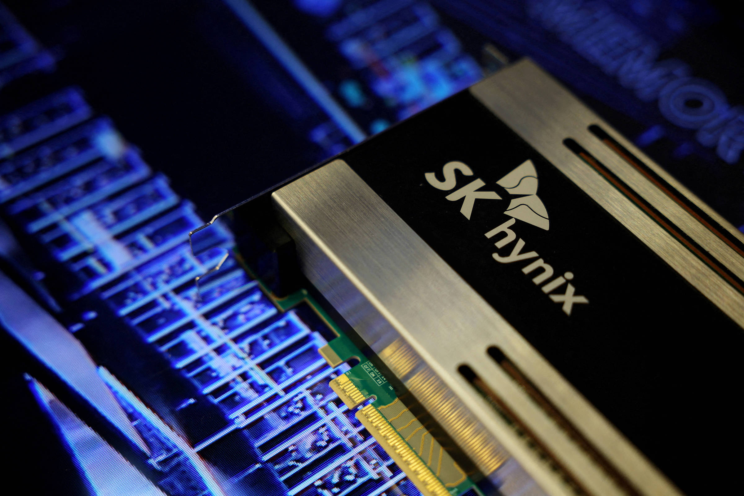 SK Hynix negocia com Intel para fabricar chips nos EUA, diz agência – 16/09/2026 – Negócios