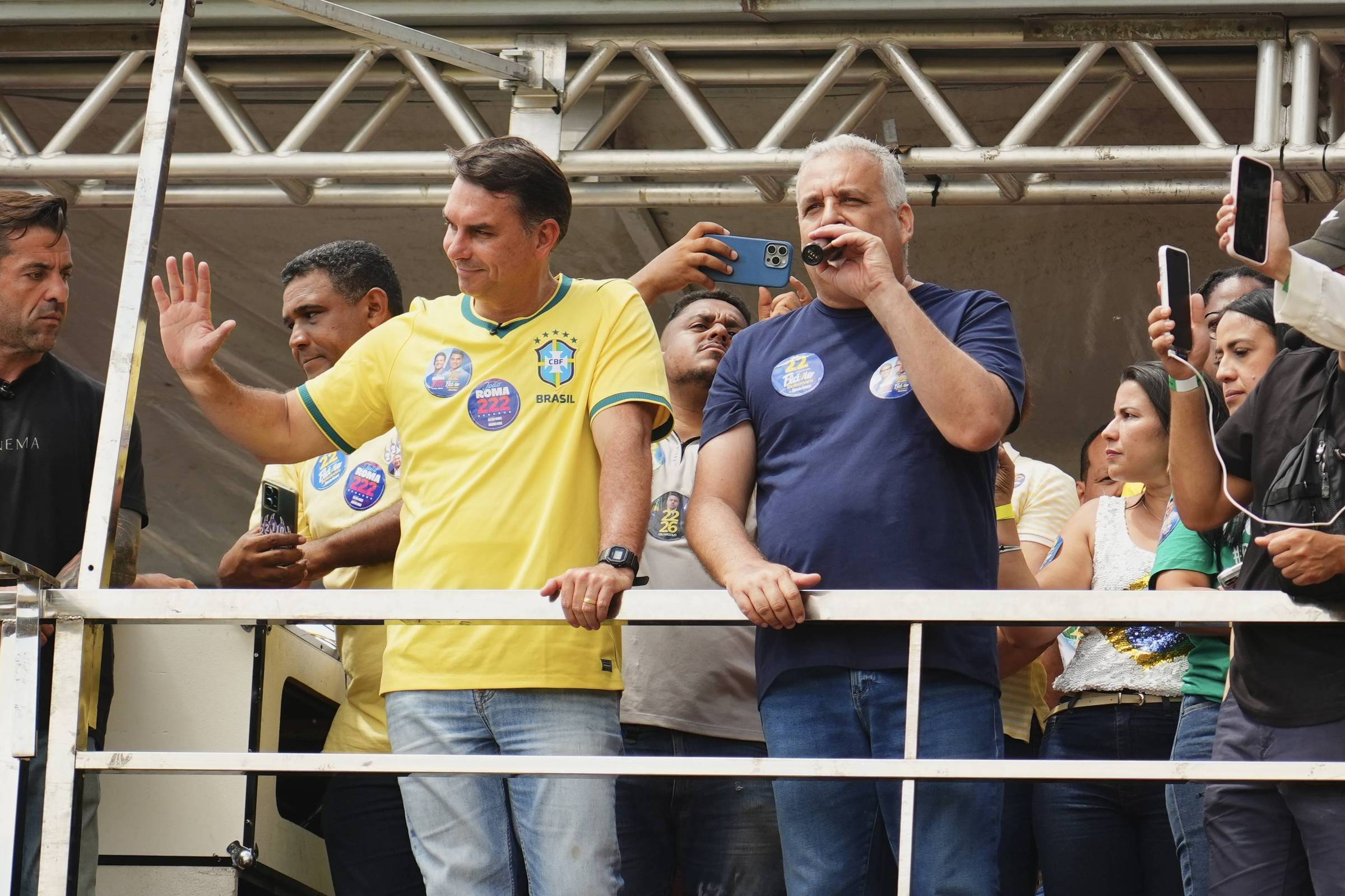 Bolsa Família: Flávio Bolsonaro diz ser desespero de Lula – 17/09/2026 – Economia