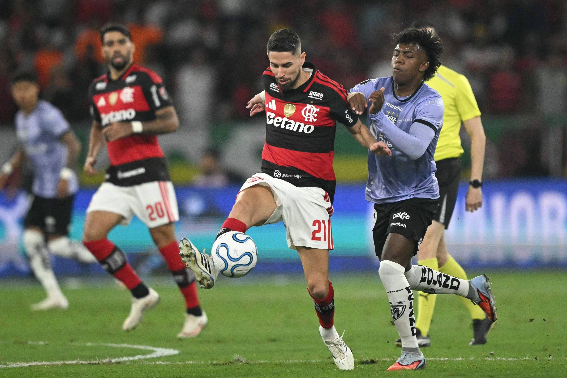 Flamengo avança, e Libertadores tem semifinais definidas – 17/09/2026 – Esporte