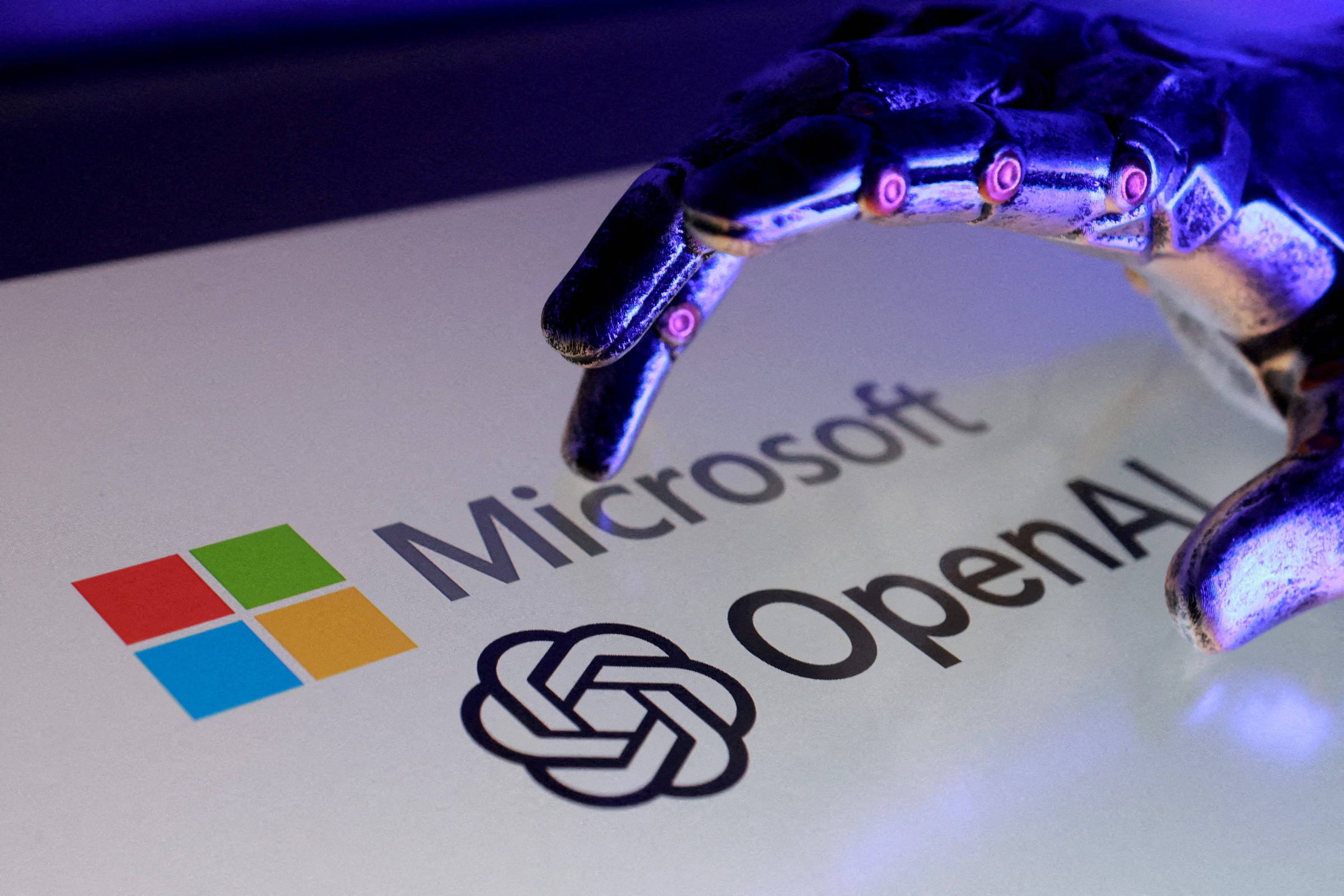 Funcionários da Microsoft e da OpenAI temem que IA cometa ‘maior roubo de trabalho da história’ – 18/09/2026 – IA