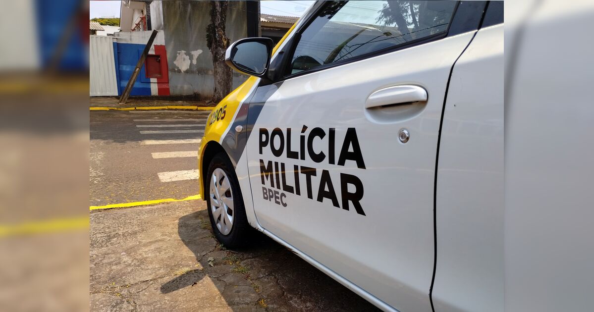 Professor tem carro arrombado e bateria furtada durante aula no Centro