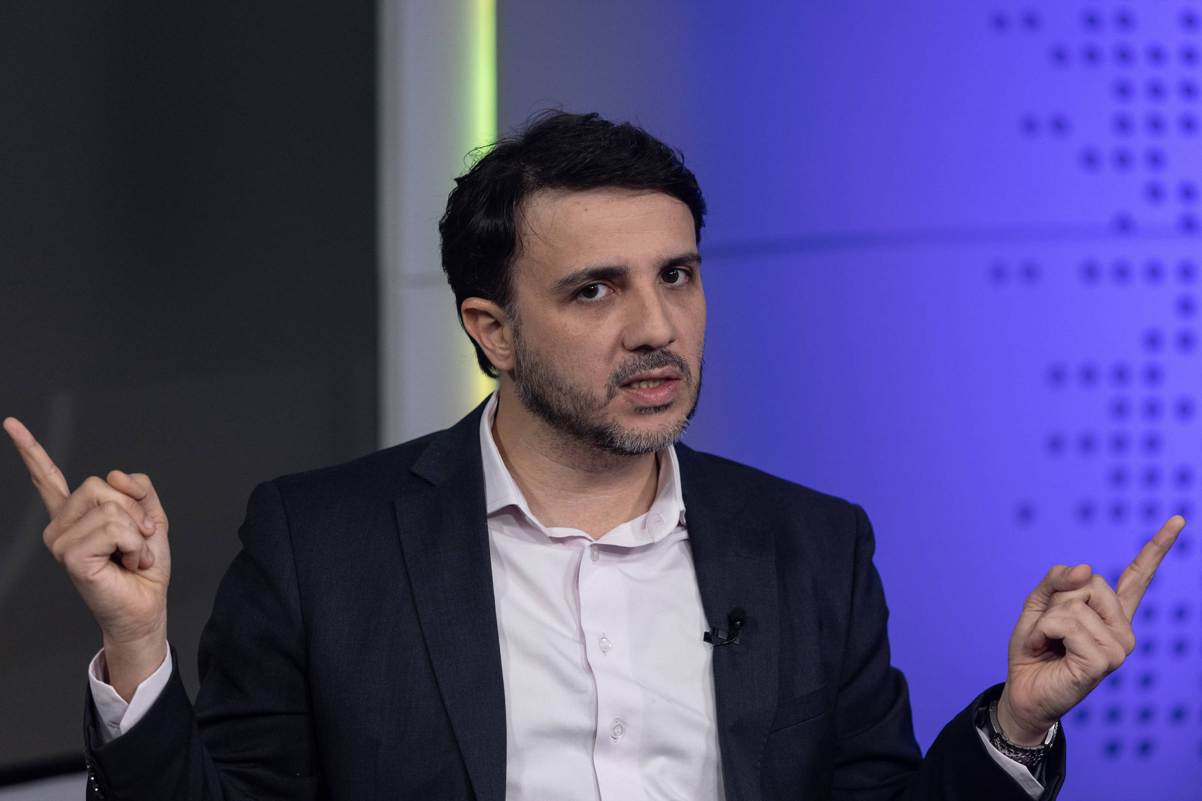 Justiça confirma dívida de Renan Santos; ele queria sigilo – 29/09/2026 – Política
