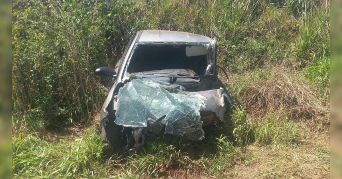 Homem morre após carro bater de frente com caminhão na PR-170 em Guarapuava