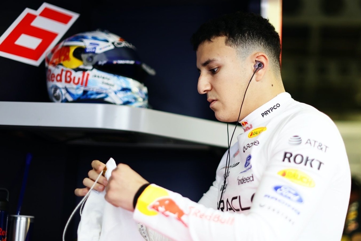 How Isack Hadjar injured his wrist during F1 2026 summer break