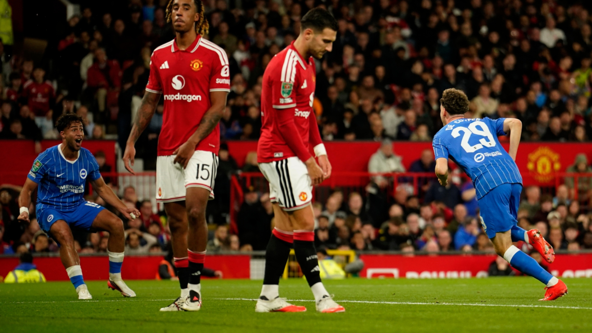 el Brighton remonta un 2-0 y elimina al Manchester United