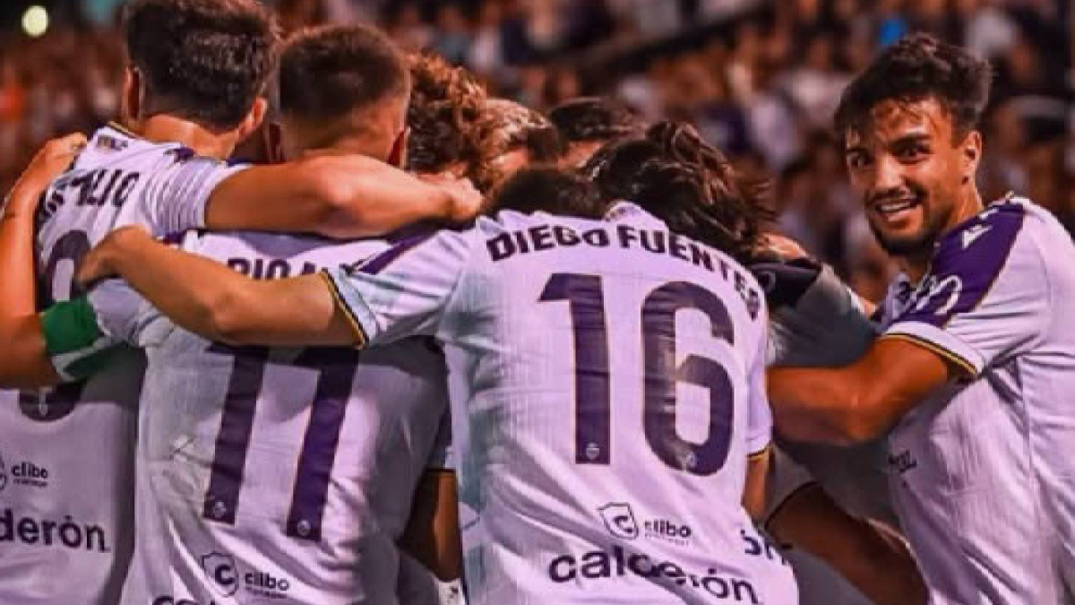 La Victoria vivió una noche de locura con el triunfo ante el Ibiza