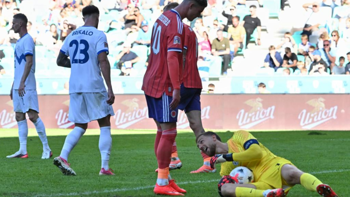 Escocia se estrella con Oblak