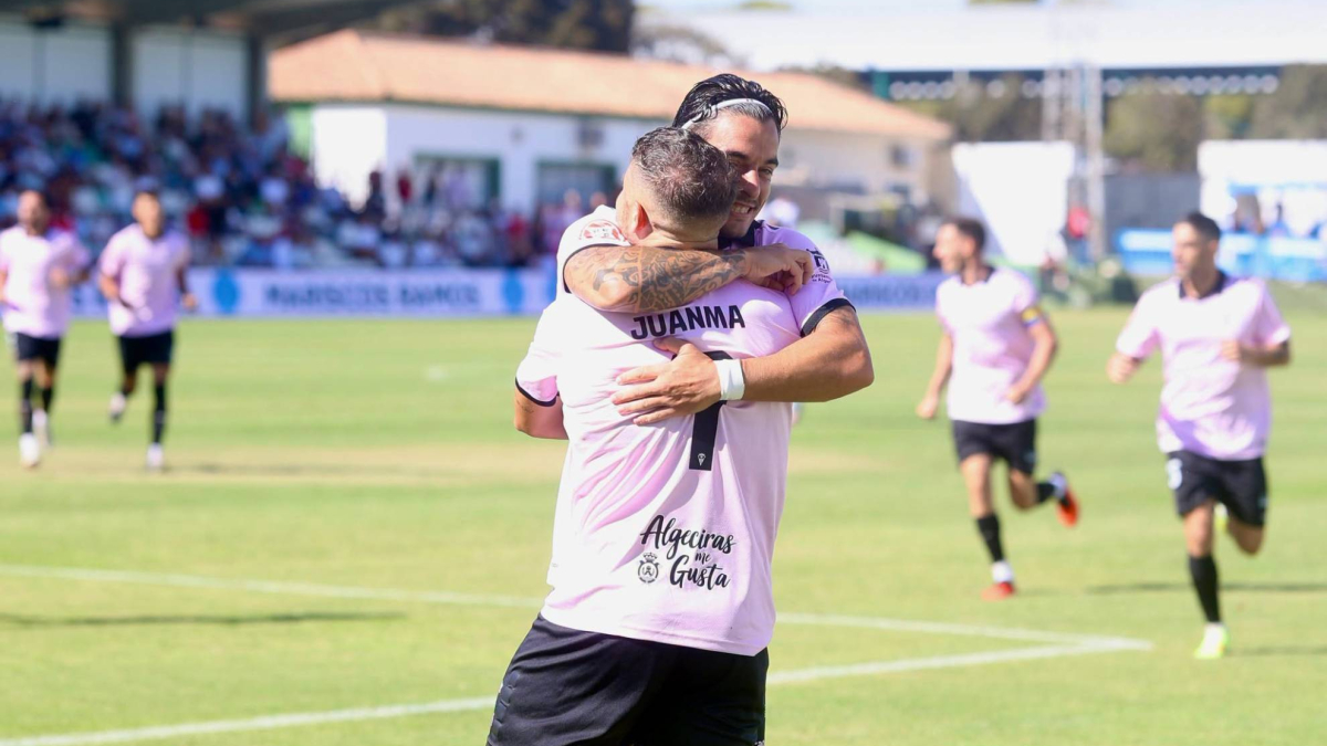 Primera victoria del Algeciras gracias a un inspirado Avilés