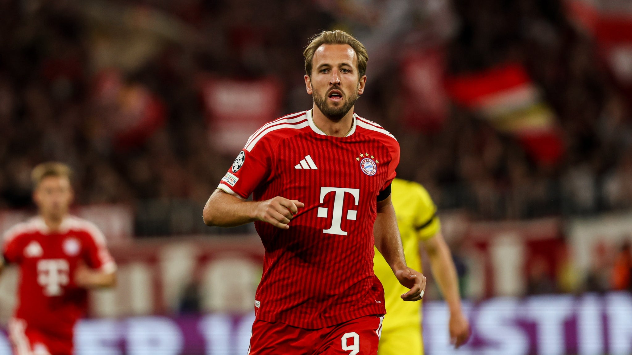 “Je n’aime pas parler de moi, les 73 buts parlent d’eux-mêmes”, Harry Kane entre en campagne pour le Ballon d’Or dans la presse espagnole