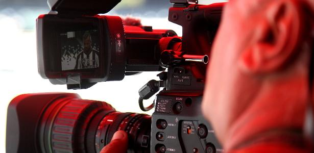Ao Cade, Globo e rivais valorizam venda coletiva de direitos do Brasileirão