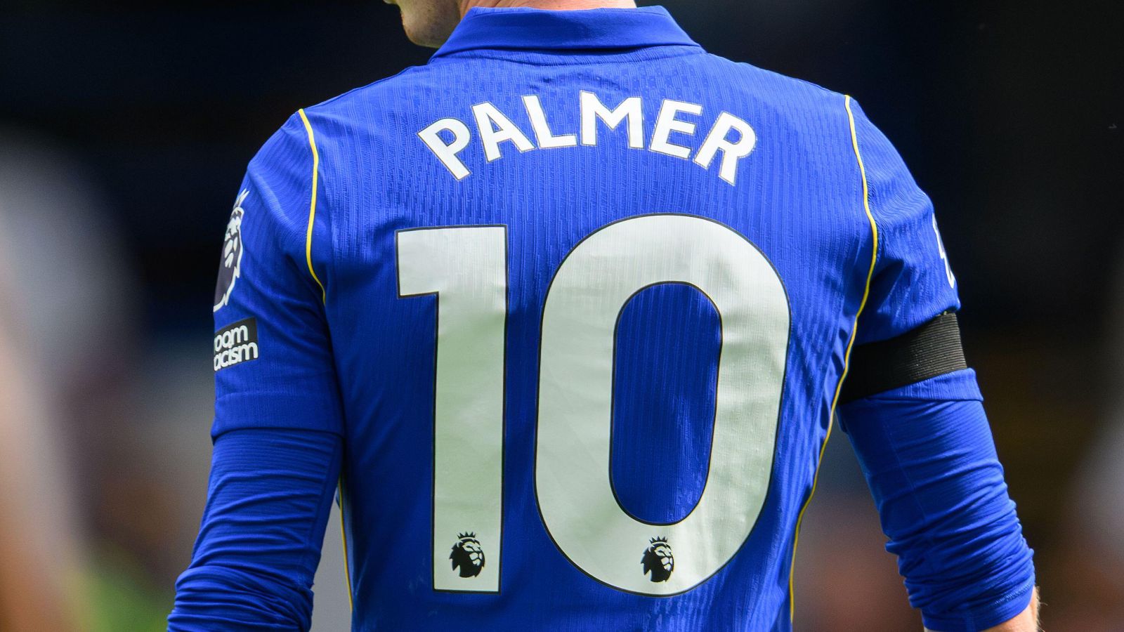 Name every player wearing No. 10