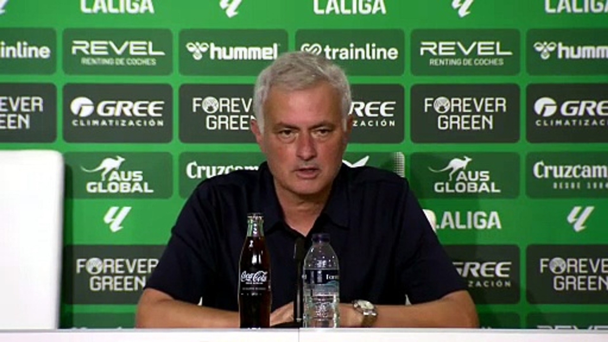 El recado de Mou a sus jugadores: "Son naif, un chico del otro equipo parecía que venía la ambulancia"