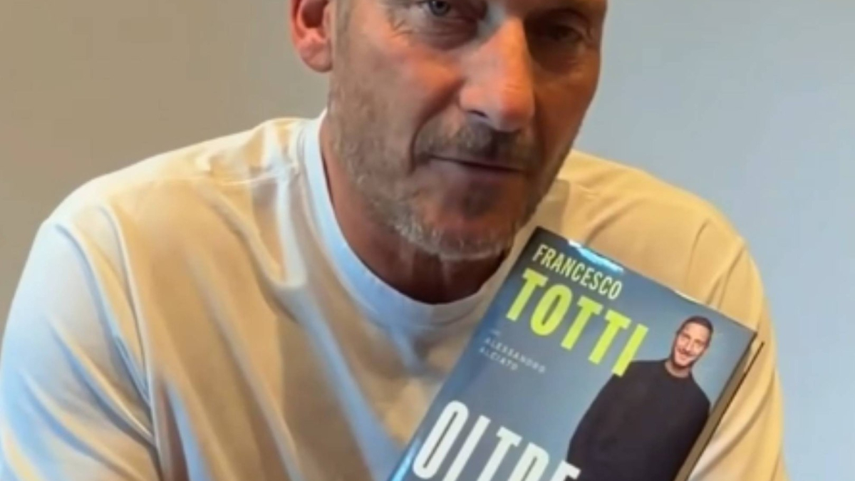 Oltre' (Más allá de): la autobiografía en la que Francesco Totti desnuda su alma y su pasado