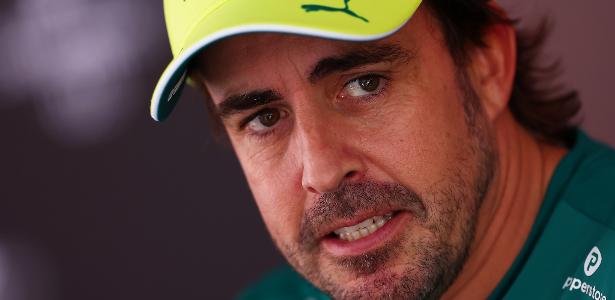 Alonso decide ficar na F1 e Aston Martin confirma seus pilotos para 2027