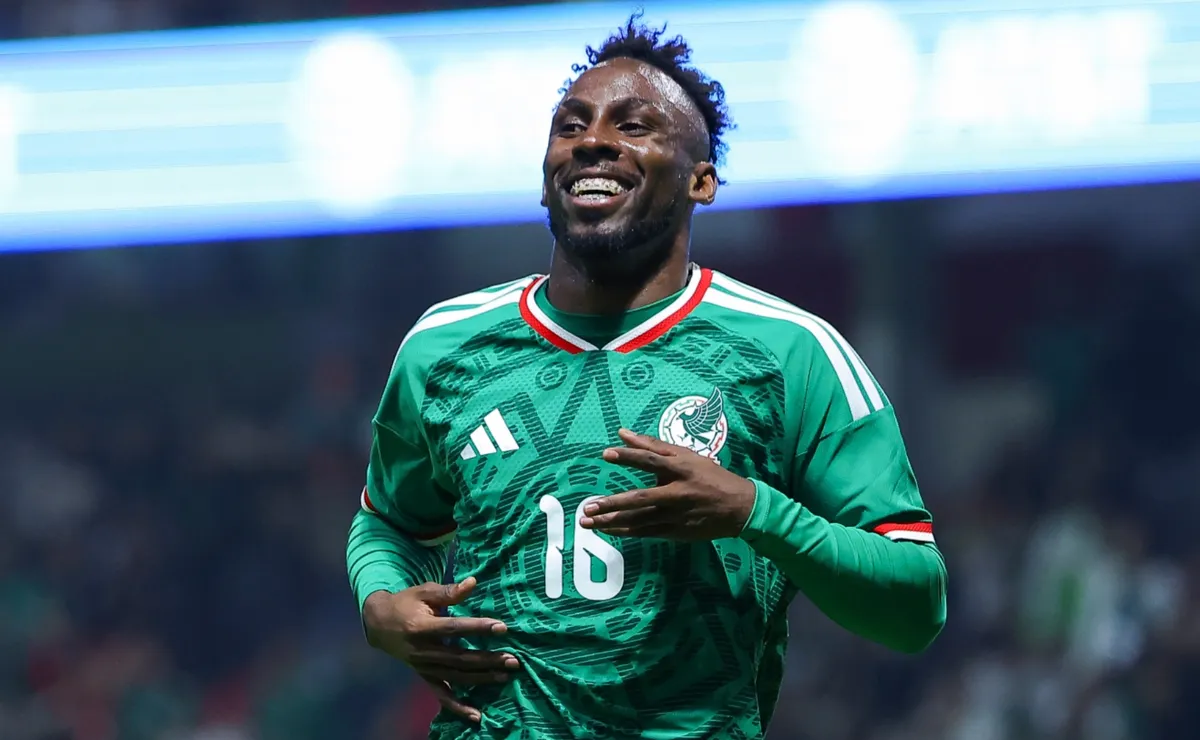 Is Julian Quinones playing today? Projected lineups for Mexico vs Colombia in 2026 International friendly