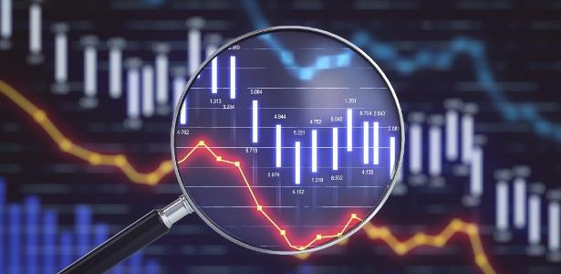 Dólar abre em baixa, a R$ 5,21, com dados de emprego e crédito no radar