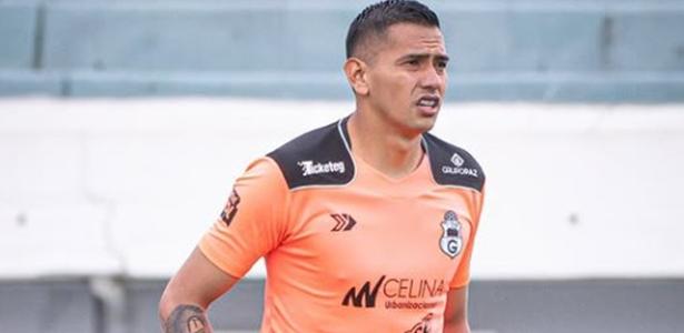 Time leva 6 a 0 após goleiro ser ameaçado na Bolívia: ‘Me dá medo’