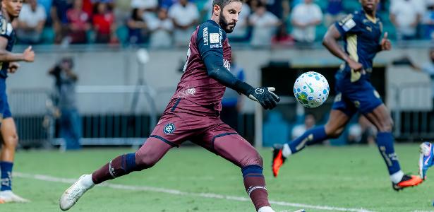 Goleiro do Remo revela elogio de Ceni por ‘melhor defesa nos últimos 10 anos’