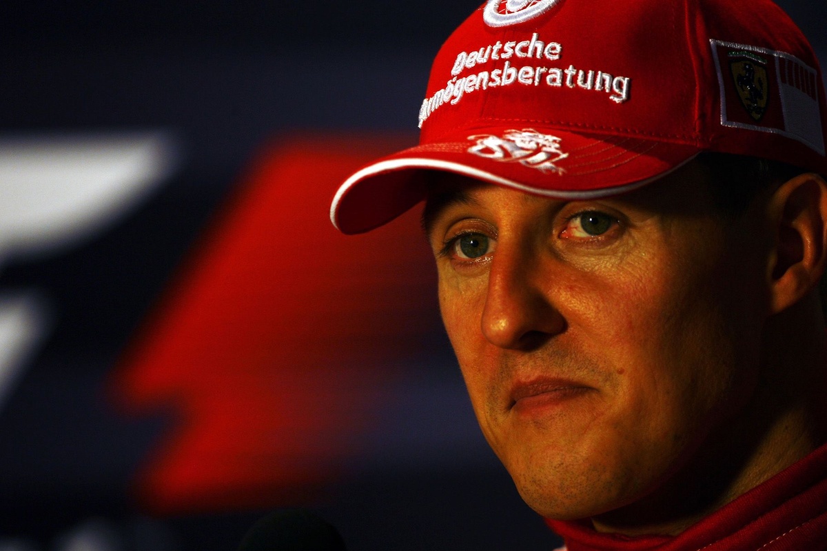 Michael Schumacher wins… and stuns tifosi with F1 retirement