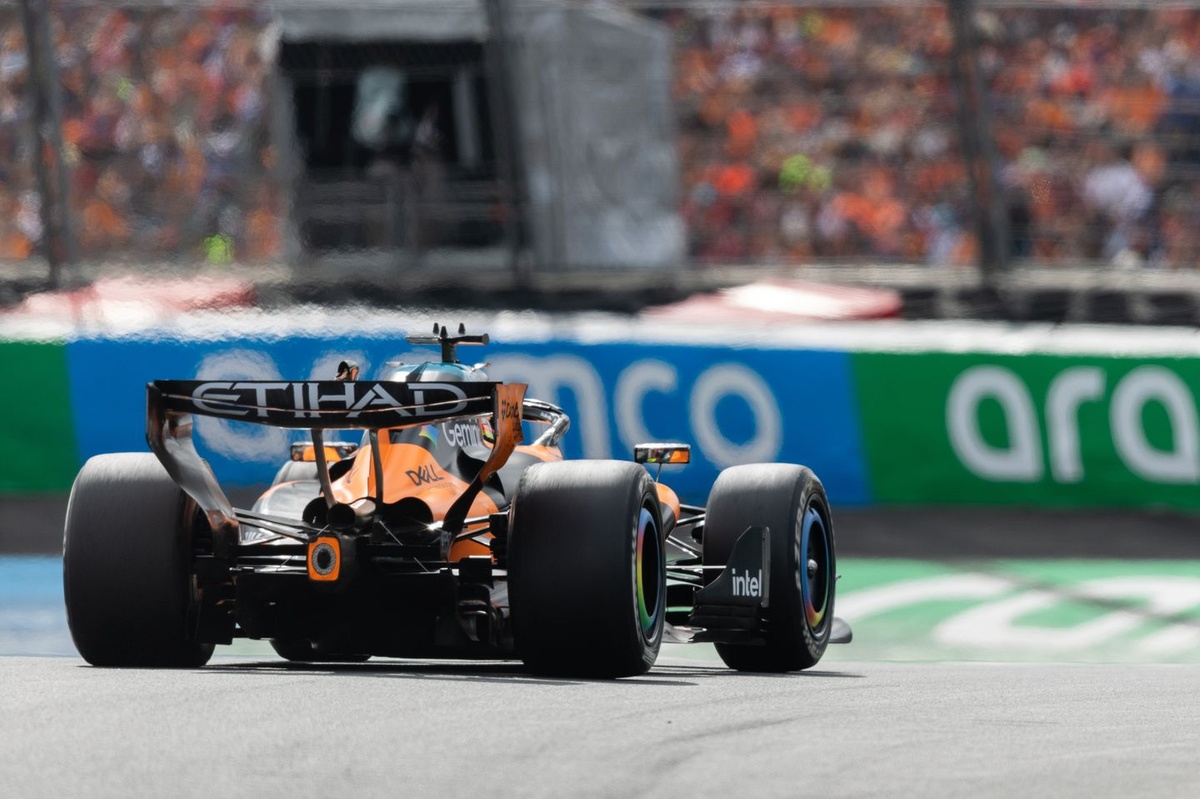 McLaren to run rotating F1 rear wing in Italy, calls it H-wing