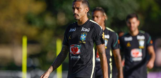 Seleção repete escalação modificada com Raphinha de ‘9’ em treino