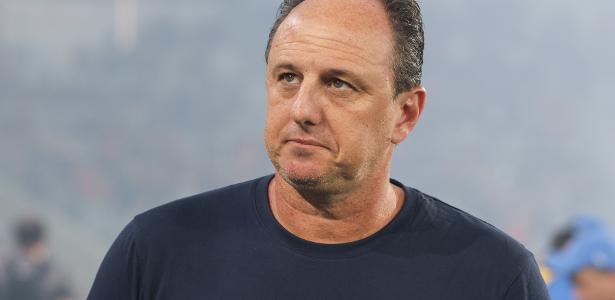Após derrota, Ceni chama Daronco de ‘caseiraço’ e discute com jornalista
