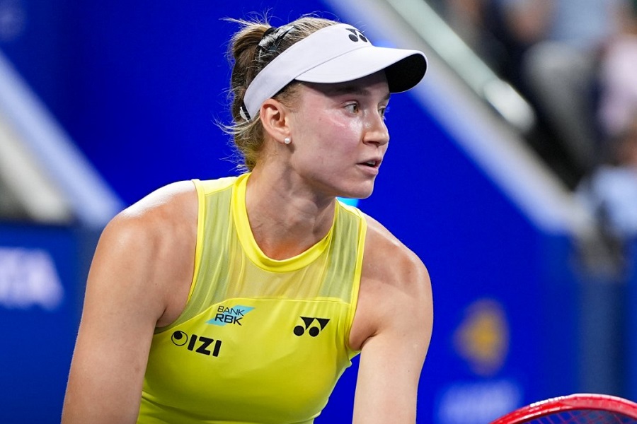 Rybakina avança à terceira rodada e reencontra algoz de Roland Garros
