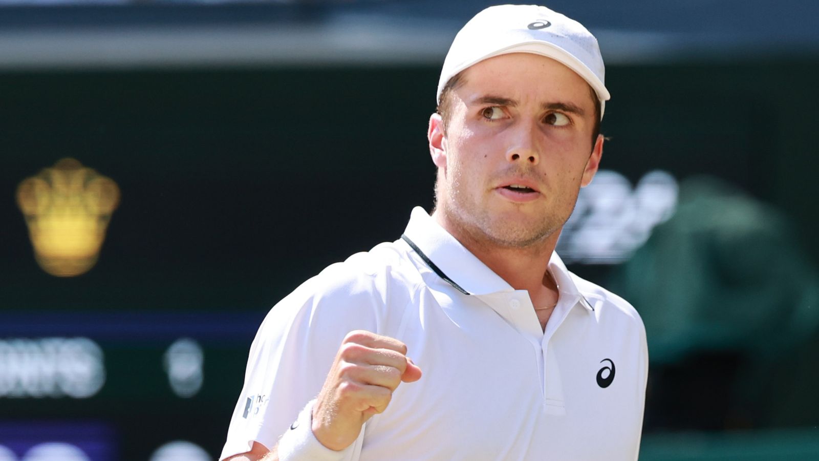 US Open LIVE! Rain delays play on outside courts as Britain's Fery returns