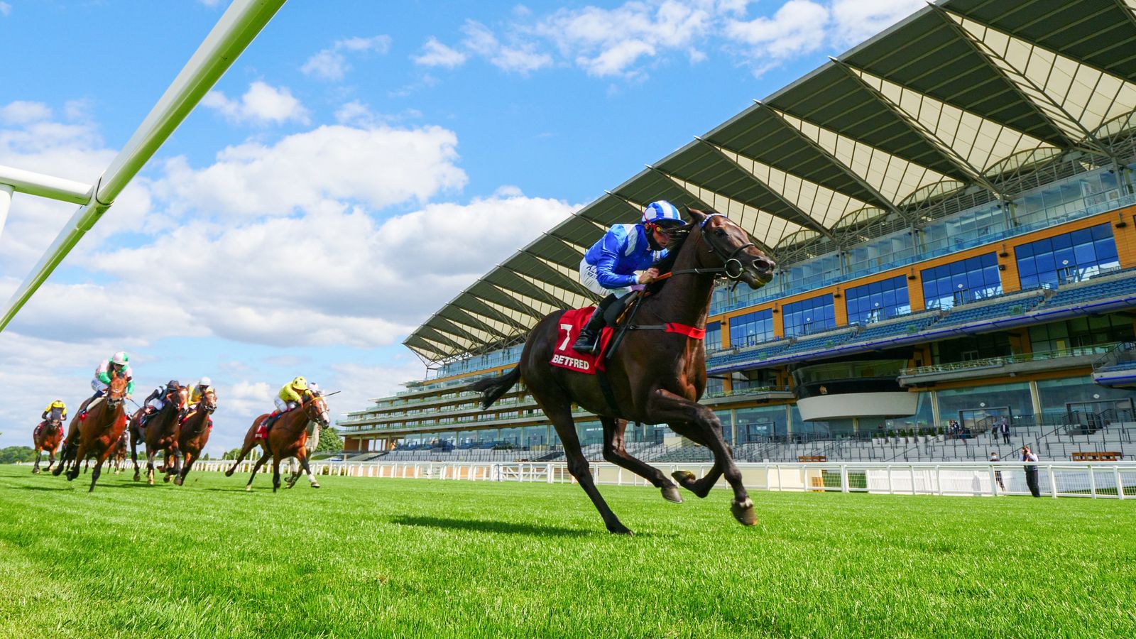 Today on Sky Sports Racing: Flat action from Ascot and Newcastle | Racing News