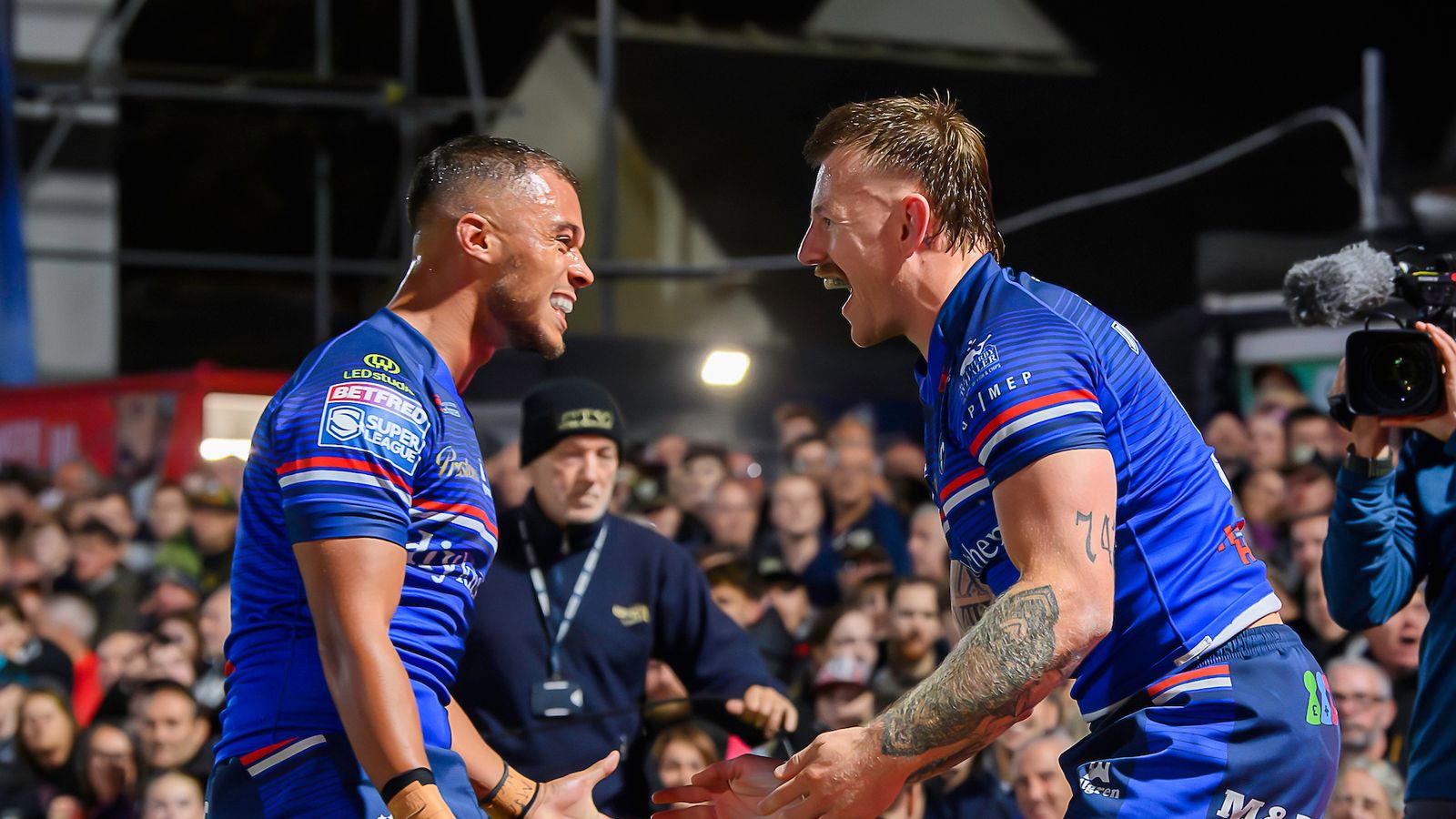 Wakefield Trinity reach Super League semi-finals for first time with 26-16 win over Leigh Leopards despite Emre Guler red card | Rugby League News