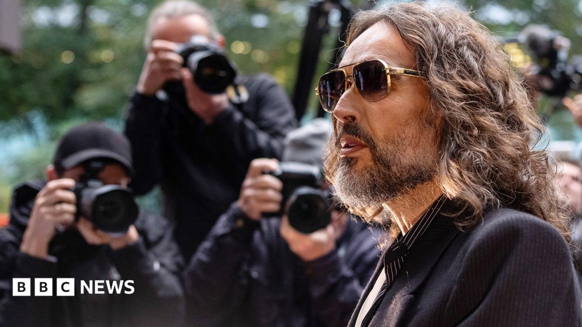 Russell Brand was a ‘sexual predator’, prosecution alleges as rape trial begins