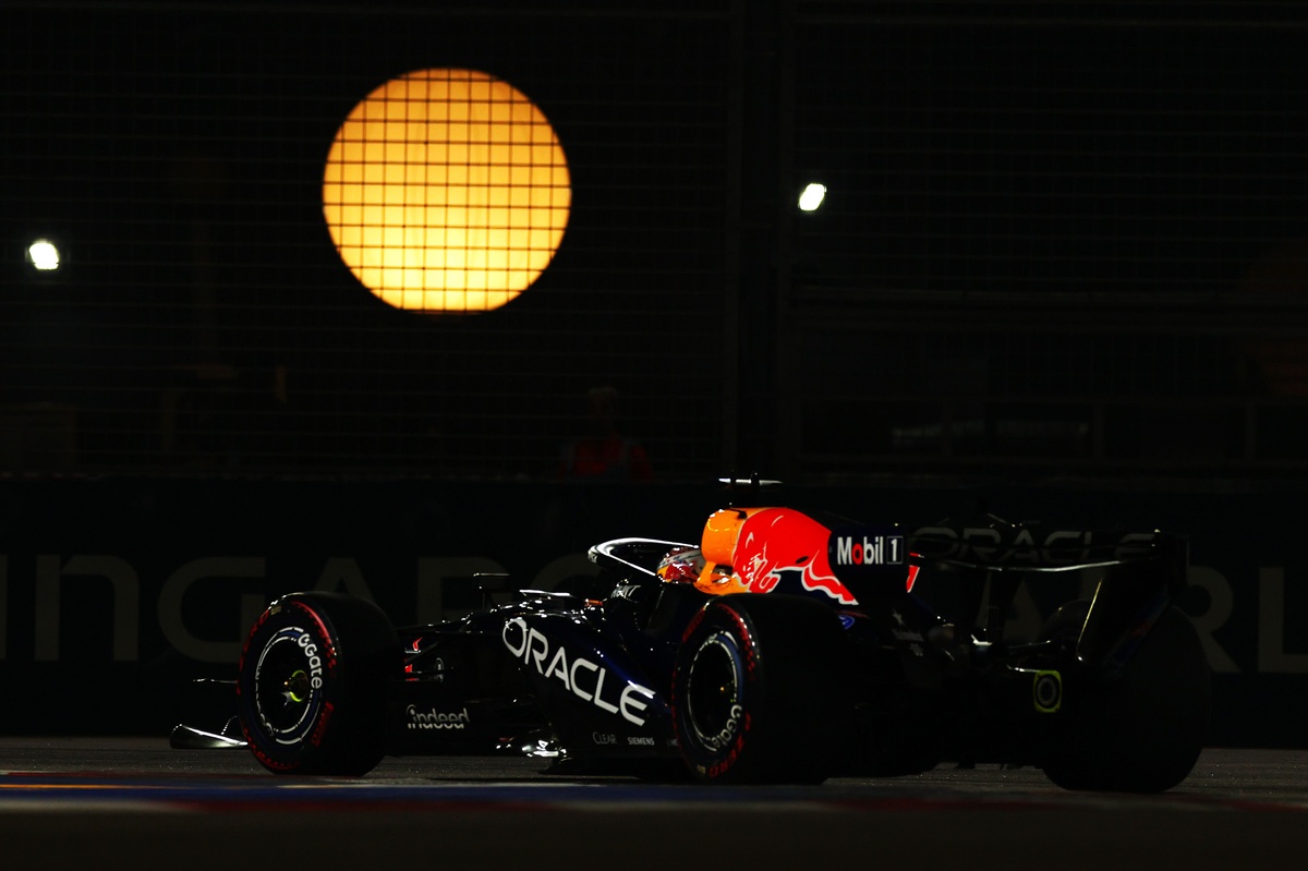 Verstappen é pole no GP de Singapura; Bortoleto larga em 14º