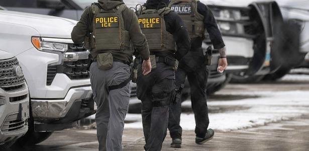 Vazamento no DHS expõe dados de mais de 41 mil agentes