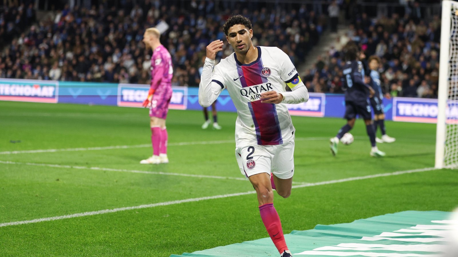 les Parisiens renversent le match en l’espace de deux minutes