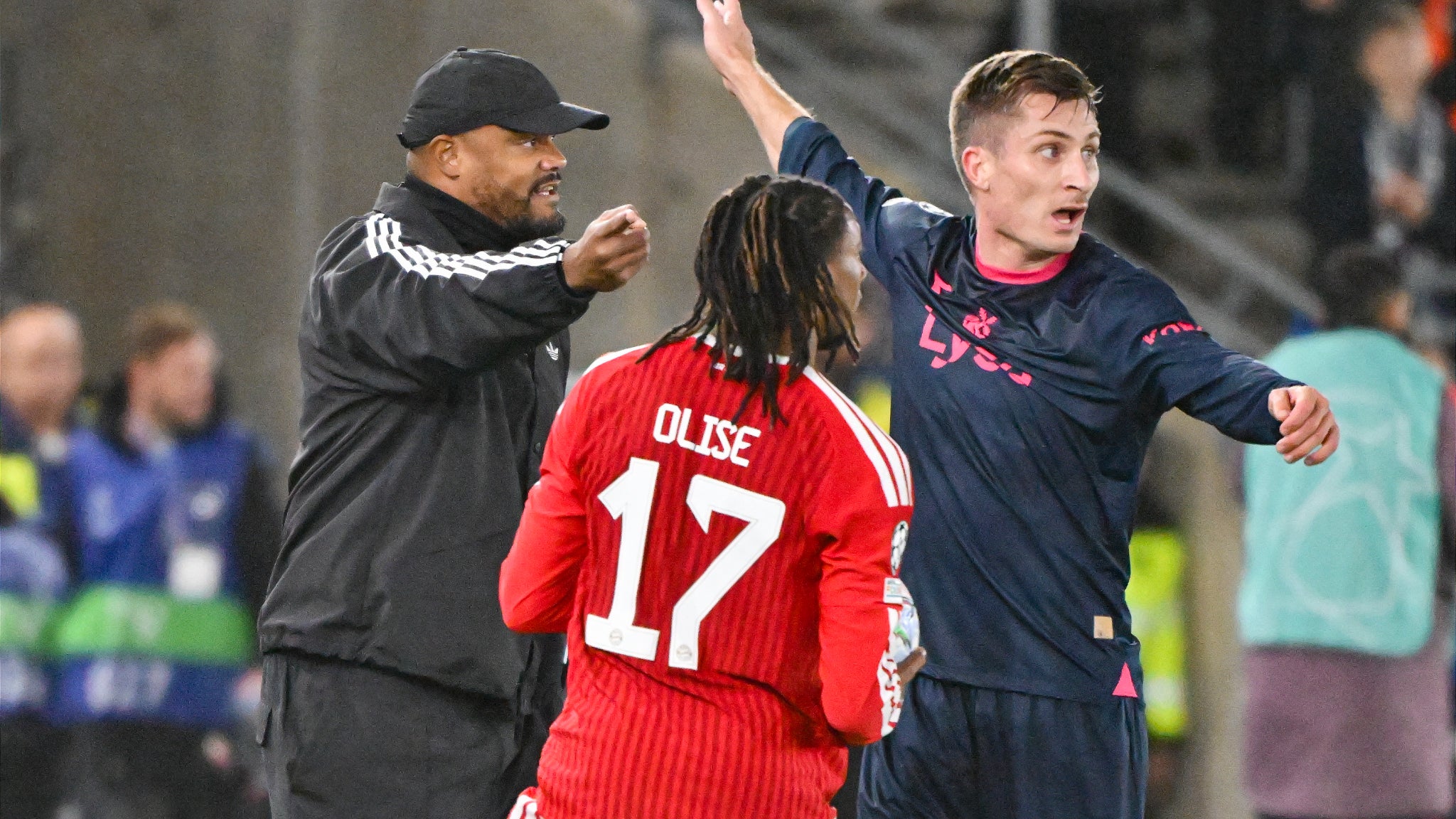 Kompany pointe “l’erreur” d’Olise après son coup de sang lors de Viking-Bayern