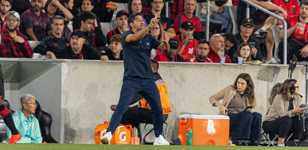 Abel Ferreira enriquece o futebol brasileiro, diz Juca Kfouri