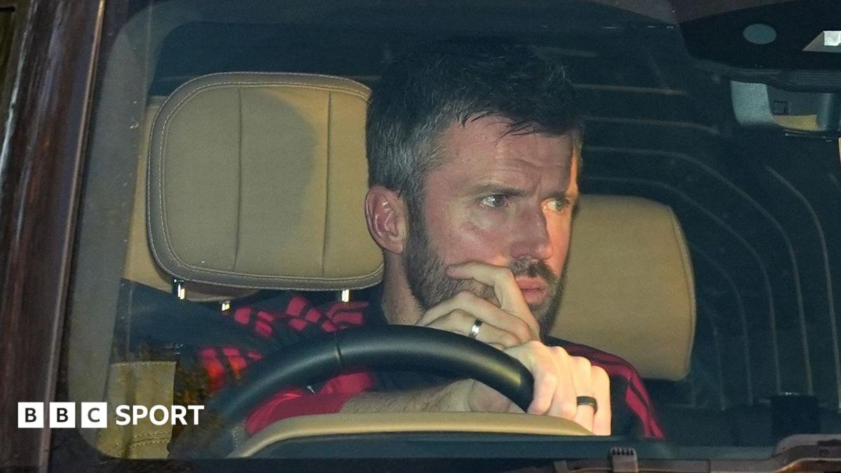 Michael Carrick to stay in charge of Man Utd for Chelsea game
