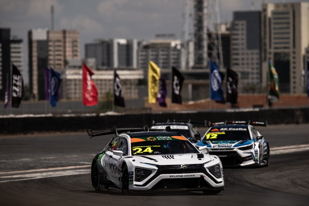 Albatroz Racing chega a Cascavel embalada por melhor resultado da temporada na Stock Car