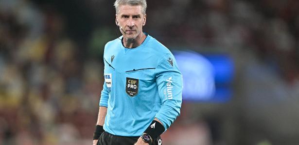 Arnaldo critica Daronco em Santos x Flamengo